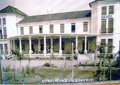 img027.jpg